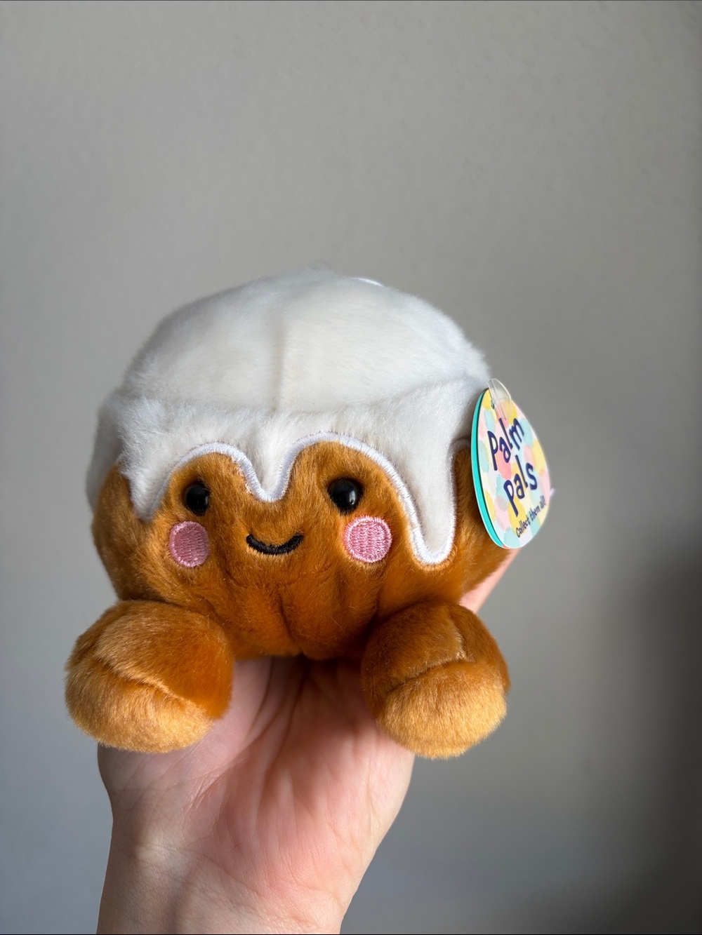 Palm Pals Mini Plush Cinnamon Roll Plush with Icing and Pink Cheeks NWT
